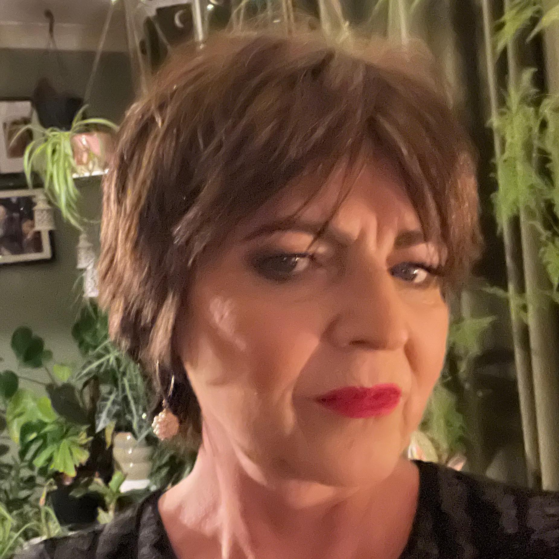 LYNN MCLAUGHLIN